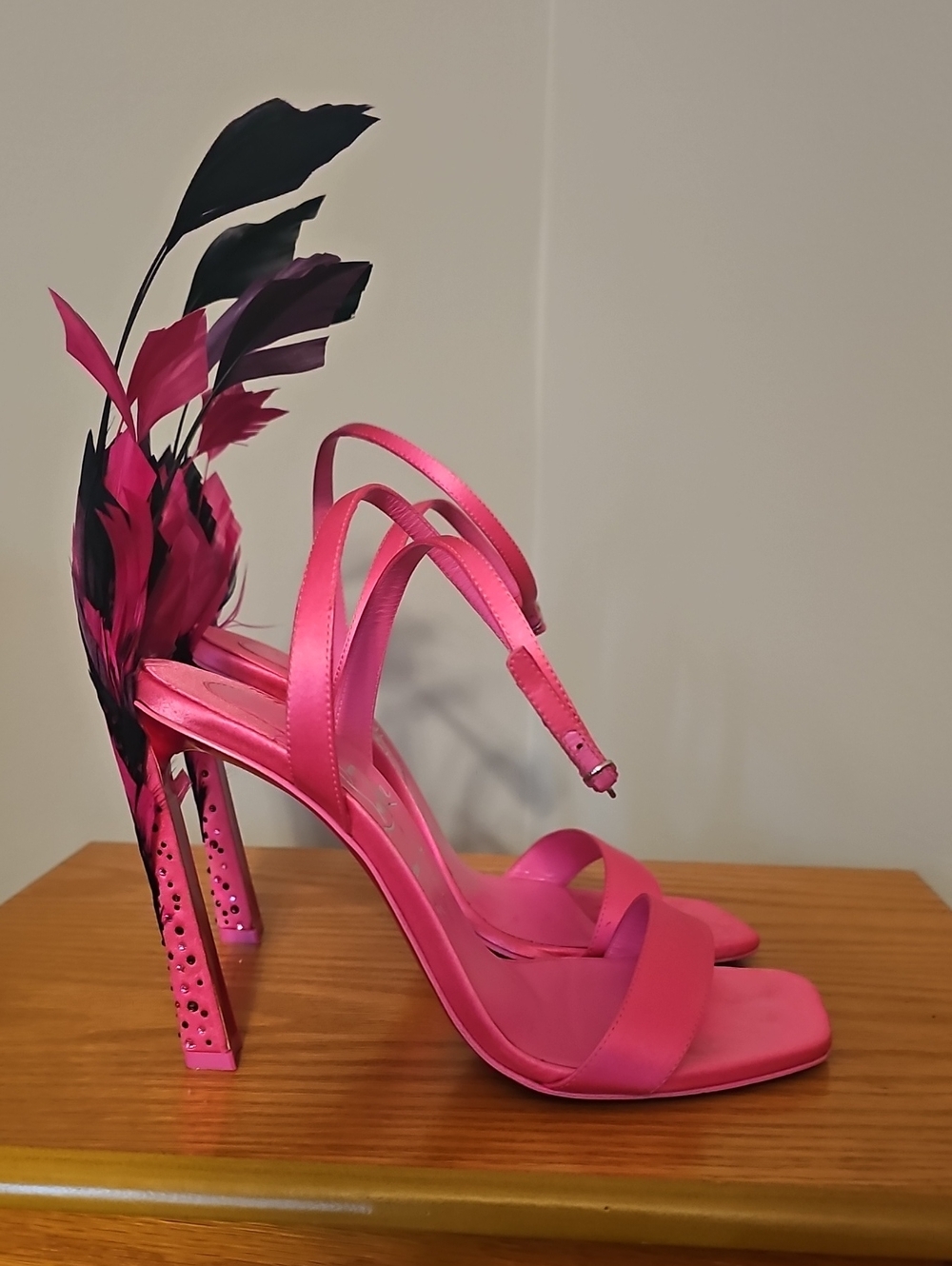 Christian Louboutin Condora Queen Plume Heels - Picture 3 of 13